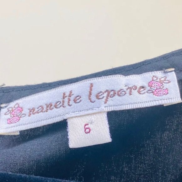 Nanette Lepore Size 6 S M Black Open Sleeve Button Fitted Top Shirt Blouse - Picture 4 of 4